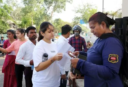 RO ARO परीक्षा 2023: 27 जुलाई को 75 जिलों में एक पाली में 10.76 लाख अभ्यर्थी होंगे शामिल | Exclusive तैयारी शुरू 2 RO ARO परीक्षा 2023: 27 जुलाई को 75 जिलों में एक पाली में 10.76 लाख अभ्यर्थी होंगे शामिल | Exclusive तैयारी शुरू