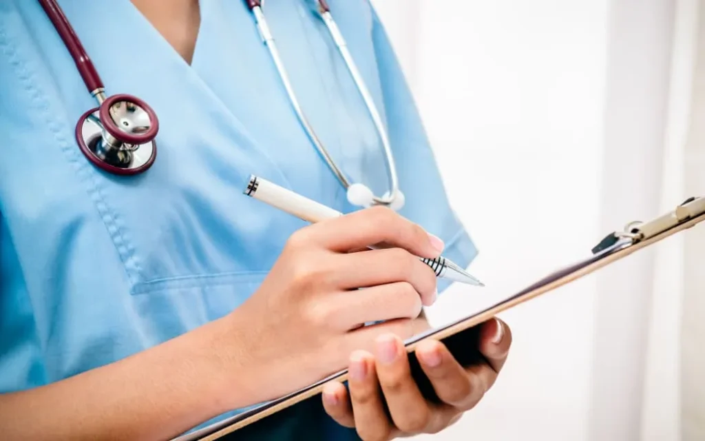 प्रयागराज में नर्सिंग छात्रा की सड़ी हुई लाश कमरे में मिली: चार दिन बाद फैली दुर्गंध से खुला राज 2 प्रयागराज में नर्सिंग छात्रा की सड़ी हुई लाश कमरे में मिली: चार दिन बाद फैली दुर्गंध से खुला राज